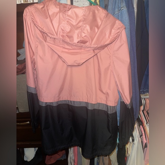 Nike Rain Jacket! - Picture 2 of 2